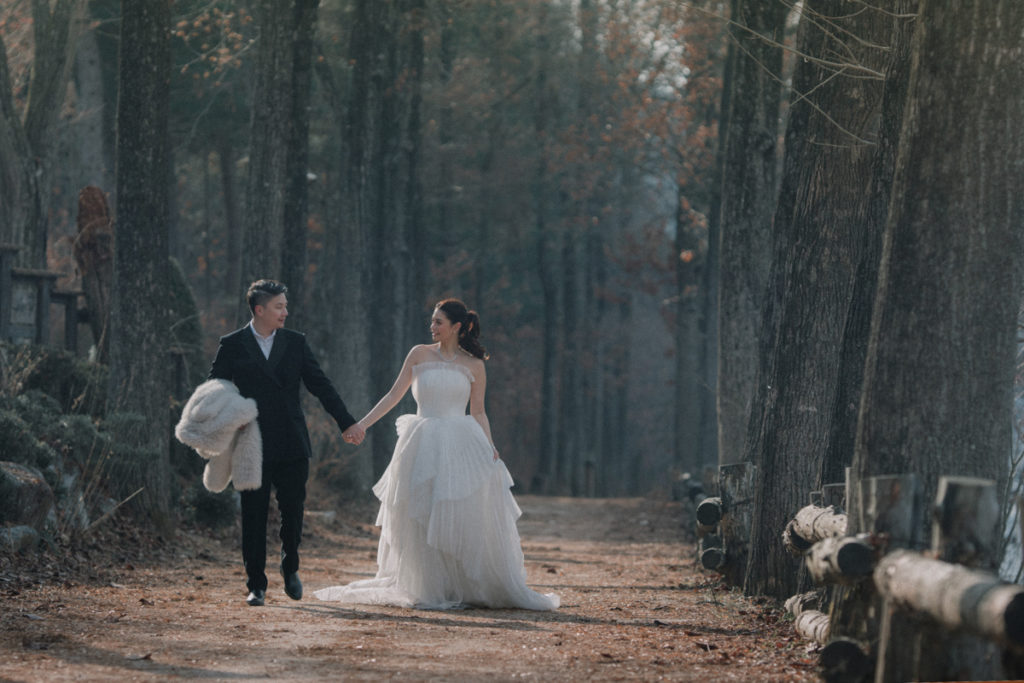 Prenup photo for bride and groom in the forest